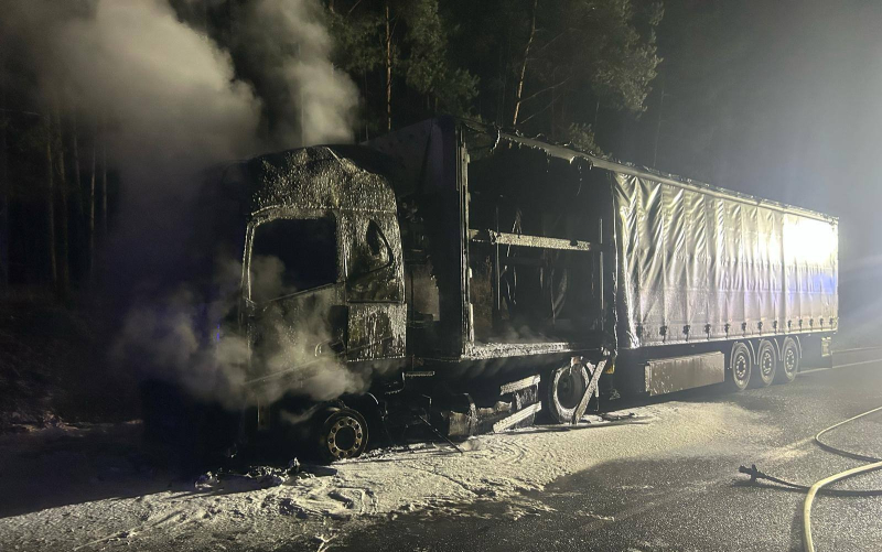 3/6 Pożar ciężarówki na starej trójce