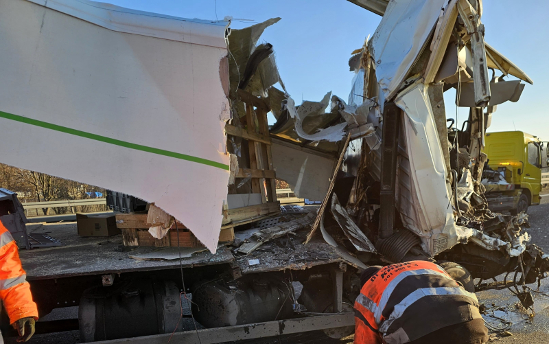 10/11 Zderzenie dwóch ciężarówek na S3 w Gorzowie