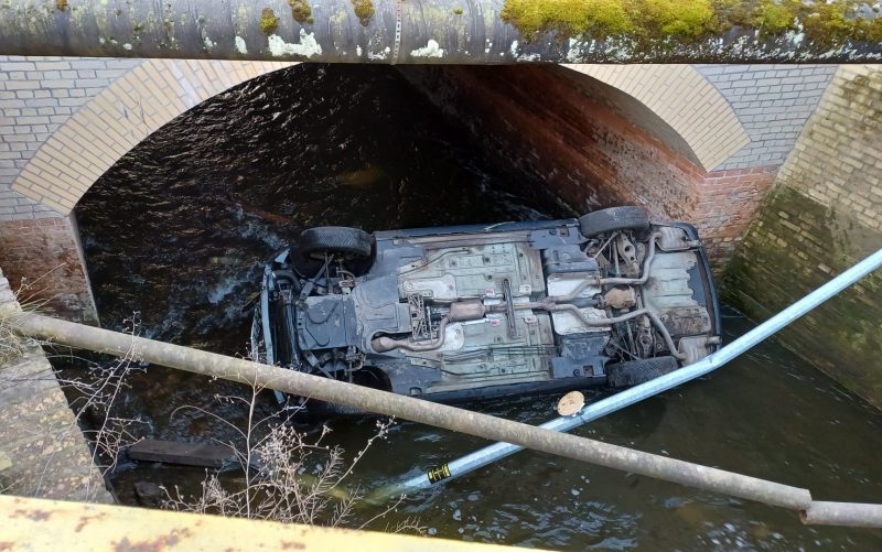 5/10 Chrysler wjechał do Kłodawki w Gorzowie