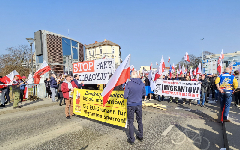 11/15 Protest na granicy w Słubicach