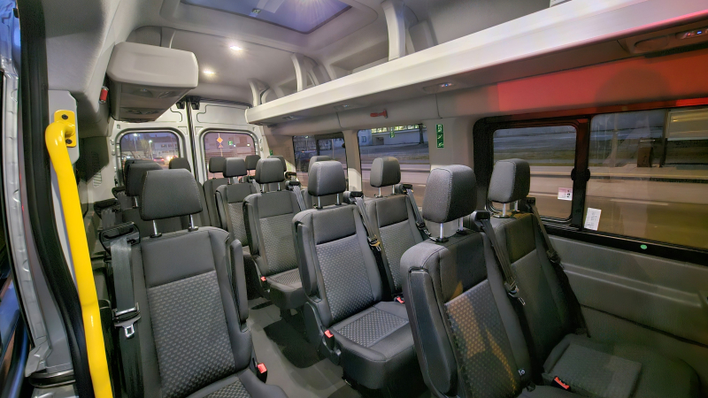 3/5 Busem na samolot. Bezpośrednio do Babimostu