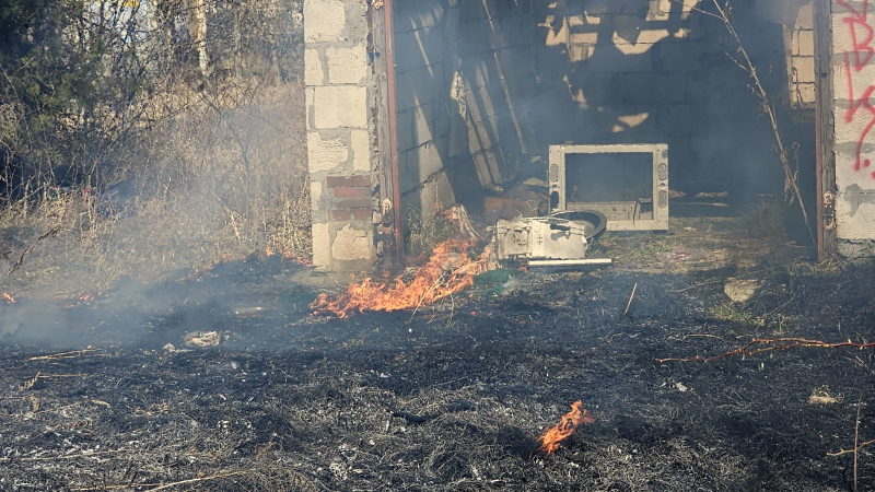 4/5 Pożar pustostanu przy ul. Kobylogórskiej w Gorzowie