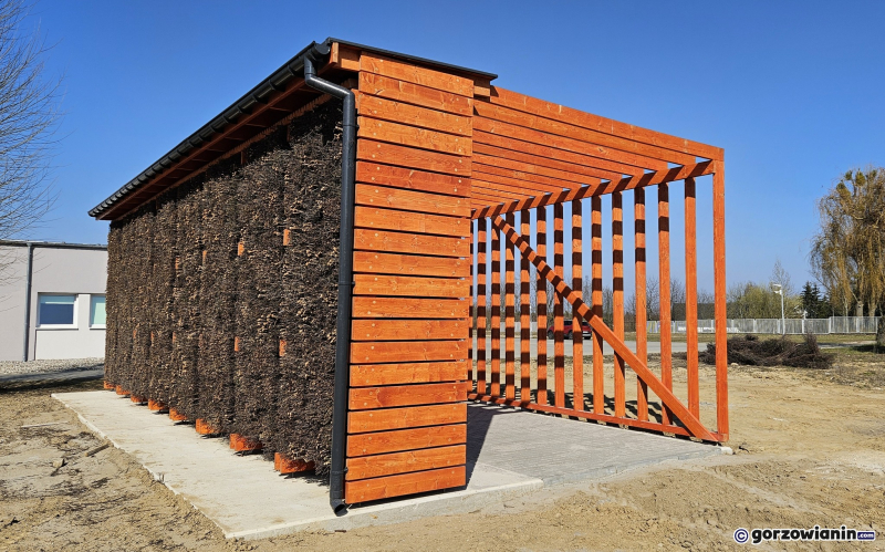 4/7 Tężnia przy szpitalu na Dekerta w Gorzowie