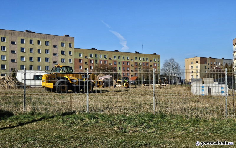 10/10 Budowa magazynu Caritas przy ul. Kućki