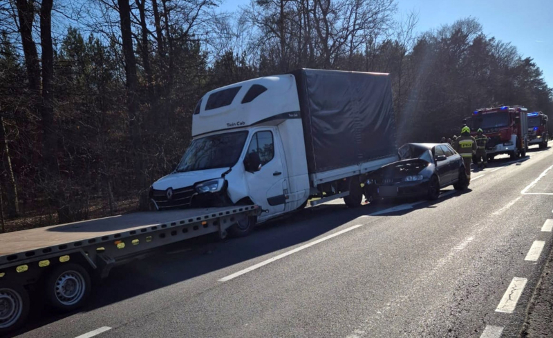 3/6 Zderzenie trzech pojazdów na DK22 w Zdroisku