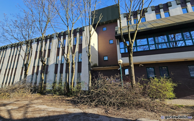 6/6 Budynek po byłym banku pójdzie do rozbiórki