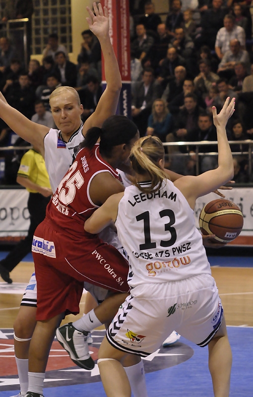 4/49 KSSSE AZS PWSZ Gorzów - Odra Brzeg 111:34