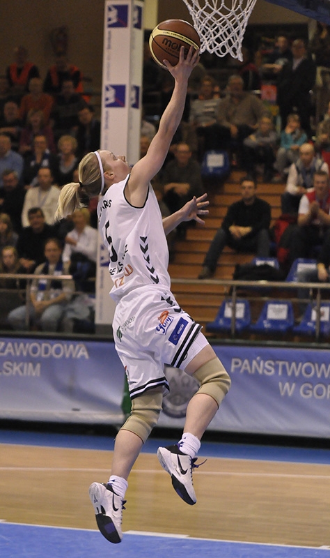 35/49 KSSSE AZS PWSZ Gorzów - Odra Brzeg 111:34