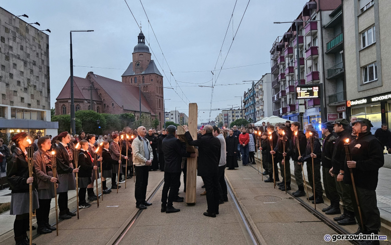 8/15 Droga Krzyżowa w Gorzowie 2025