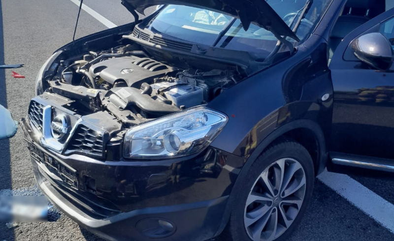 3/7 Zderzenie nissana i renault na S3