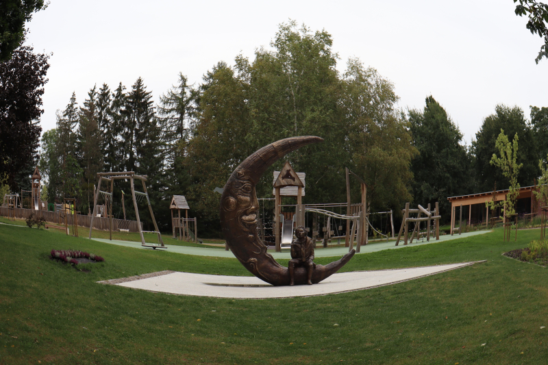 12/19 Magiczny Dzień Bajek w Ogrodzie Dendrologicznym Przelewice