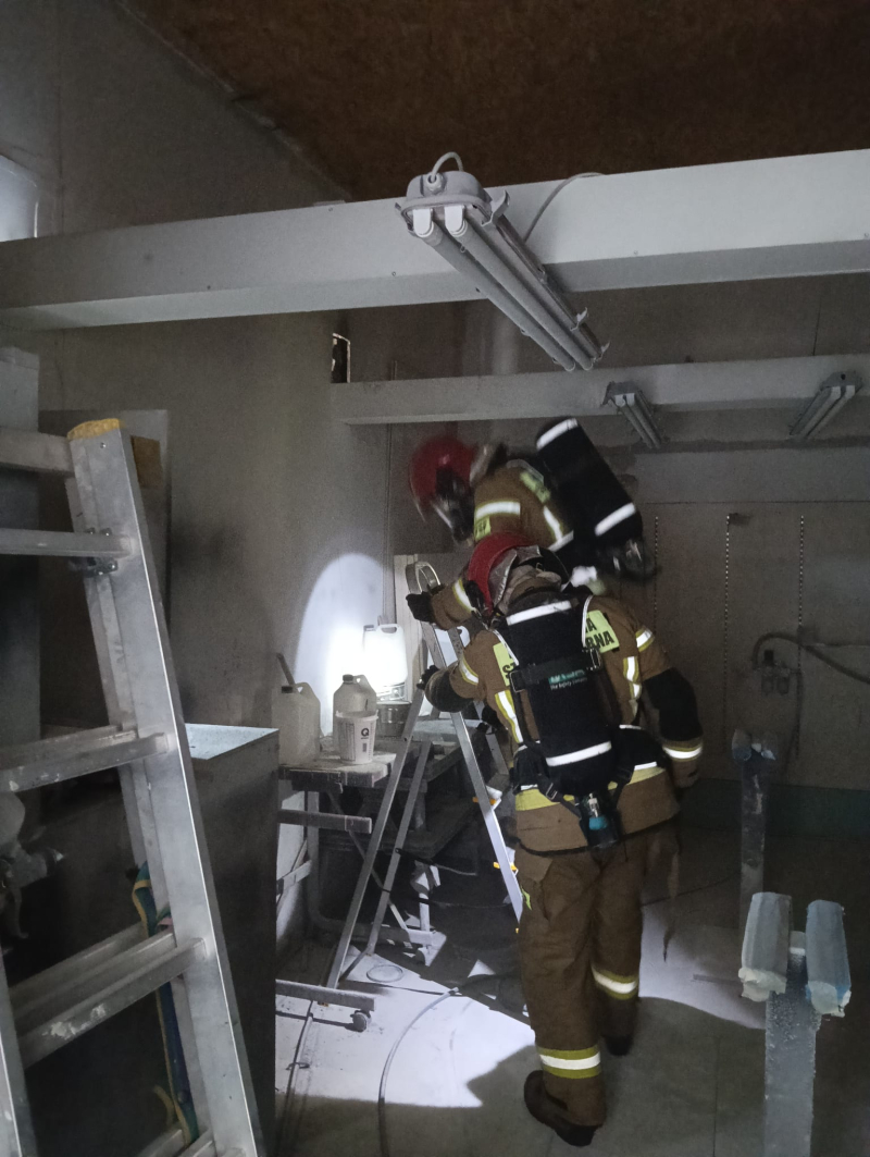 4/5 Pożar stolarni przy ul. Ryskiej w Gorzowie