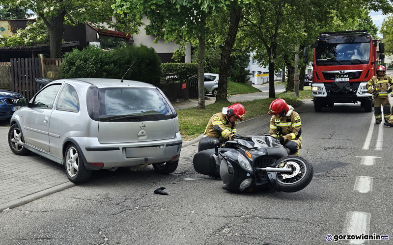 3/6 Zderzenie opla z motocyklistą na Fredry