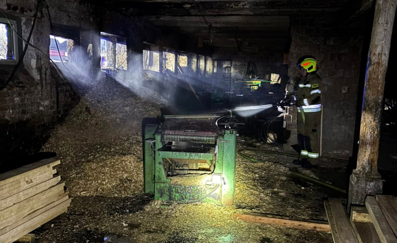 7/7 Pożar na terenie tartaku w Kłodawie