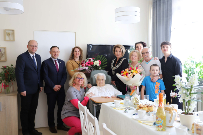 9/9 Pani Marianna świętowała 100 urodziny