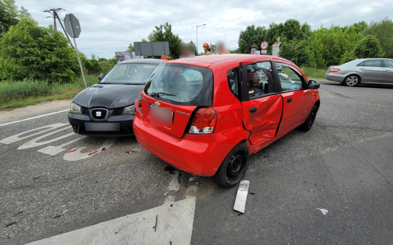 4/6 Zderzenie chevroleta, seata i volvo