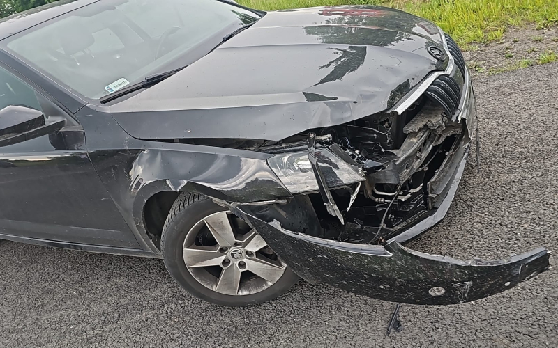 7/8 Wypadek na Kasprzaka. Zderzenie skody i motocyklisty