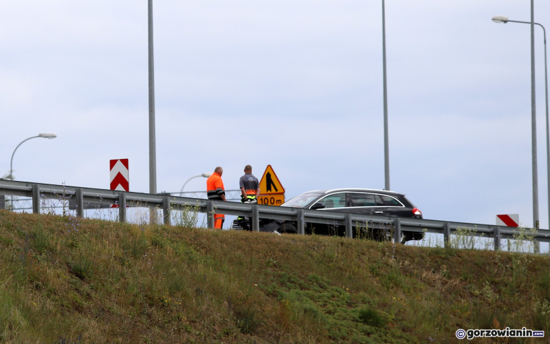 5/8 Rozbity opel na węźle S3 Gorzów Południe