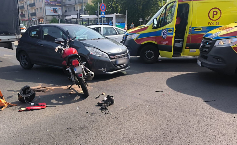 4/7 Zderzenie motocyklisty i peugeota w centrum Gorzowa