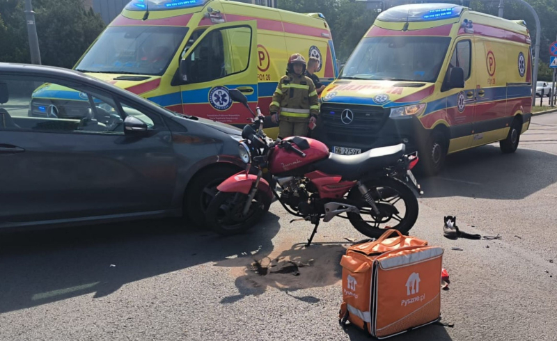 6/7 Zderzenie motocyklisty i peugeota w centrum Gorzowa