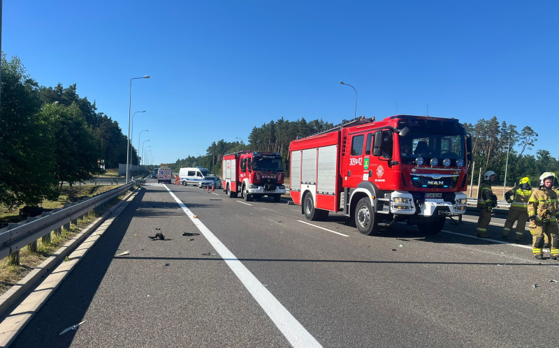 5/9 Zderzenie busa z ciężarówką na S3