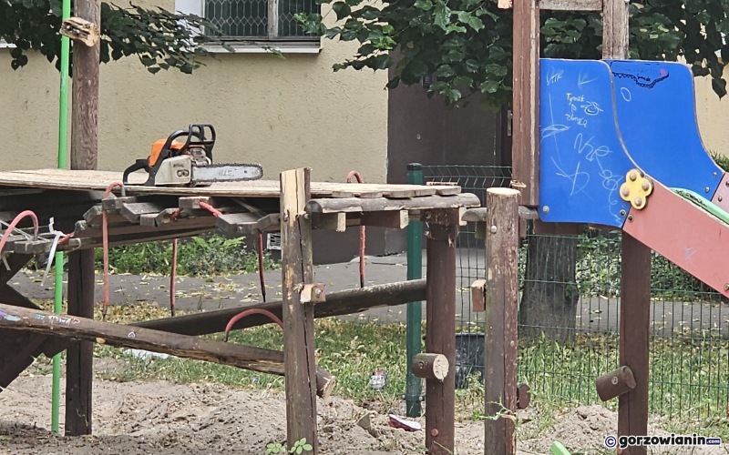 4/10 Likwidacja placu zabaw przy ul. Łużyckiej