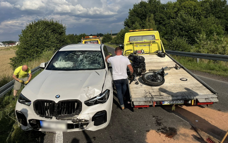 3/5 Czołówka motocykla i BMW w Wysokiej