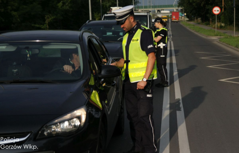 11/11 Akcja trzeźwy poranek przy Kostrzyńskiej w Gorzowie