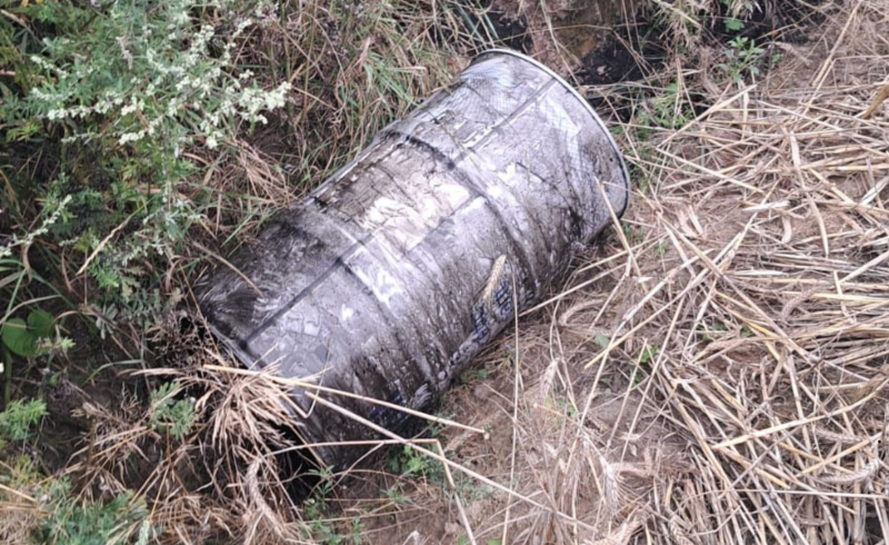 3/9 Porzucone beczki z olejem w gminie Santok