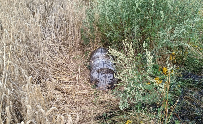 6/9 Porzucone beczki z olejem w gminie Santok