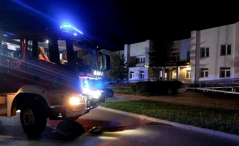 4/8 Wysadzony bankomat w Krzeszycach