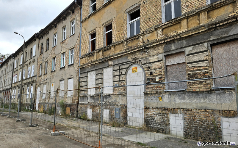 4/10 Wznowiona rozbiórka kamienic przy Przemysłowej i Prostej