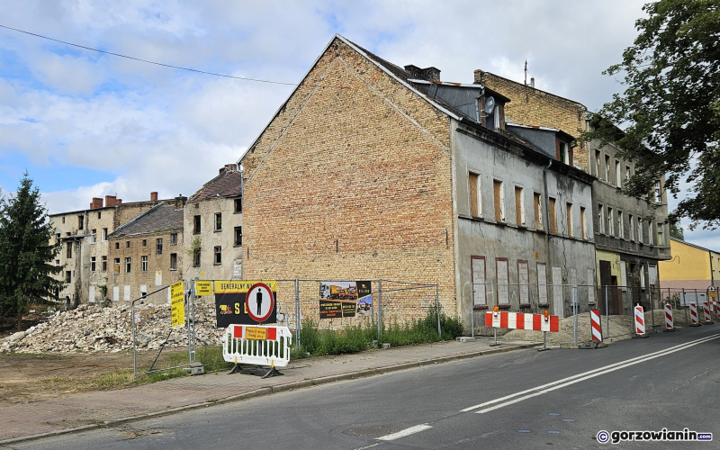 10/10 Wznowiona rozbiórka kamienic przy Przemysłowej i Prostej