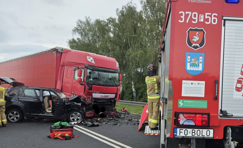 5/7 Śmiertelny wypadek na DK92. Czołówka BMW i ciężarówki