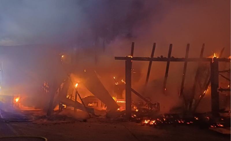 7/8 Potężny pożar tartaku w Ściechowie