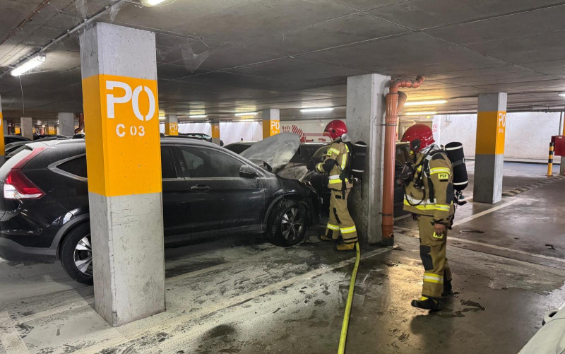 5/7 Pożar hondy na parkingu Nova Park