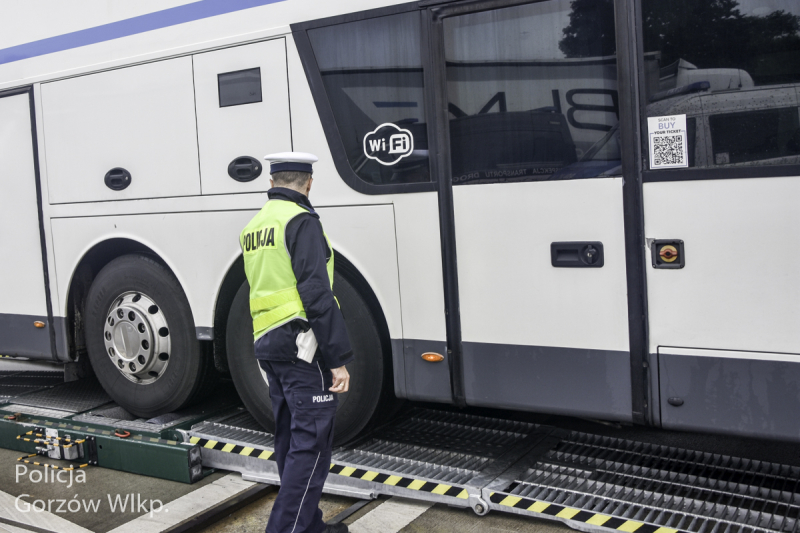 8/12 Kontrole autobusów na S3 koło Gorzowa