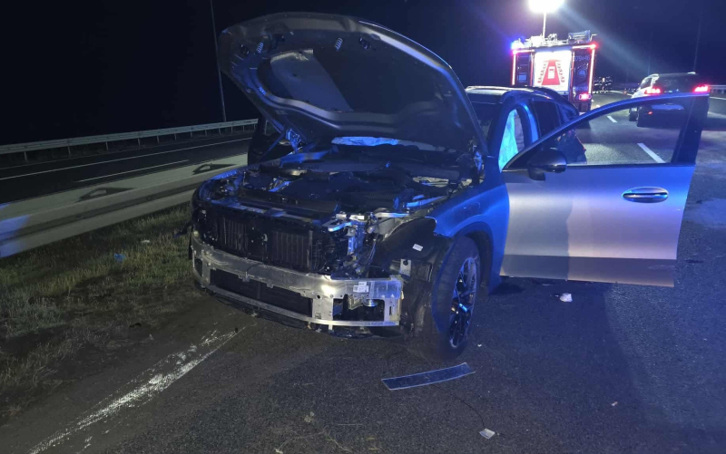 4/9 Wypadek na S3. Zderzenie dwóch mercedesów i dachowanie