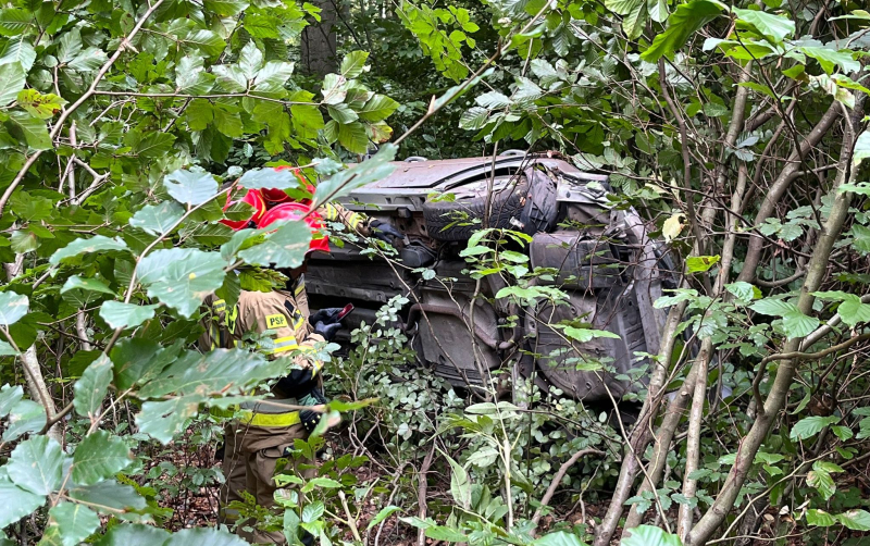 6/6 Dachowanie opla na drodze z Kłodawy do Barlinka