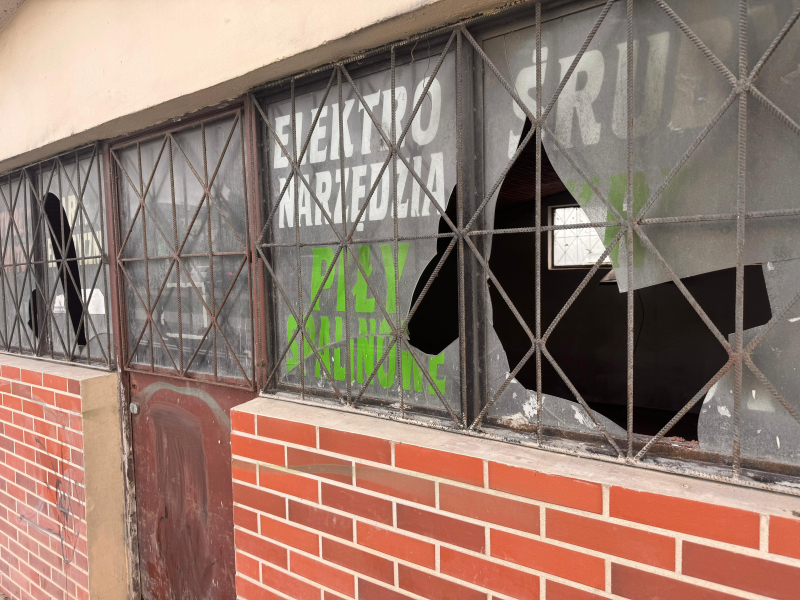 11/12 Społecznik oczyścił estakadę kolejową w Gorzowie