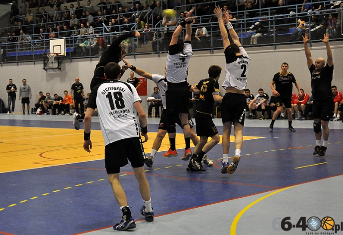 21/34 GSPR Gorzów - Wójcik Meble-Techtrans Elbląg 29:29 (14:17)