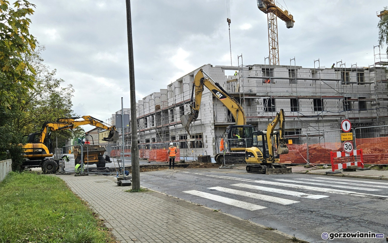 3/5 Zamknięty przejazd przez ul. Przemysłową