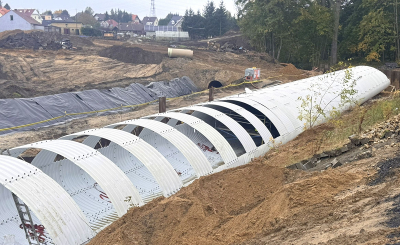 3/4 Montaż przepustu na budowie północnej obwodnicy Gorzowa
