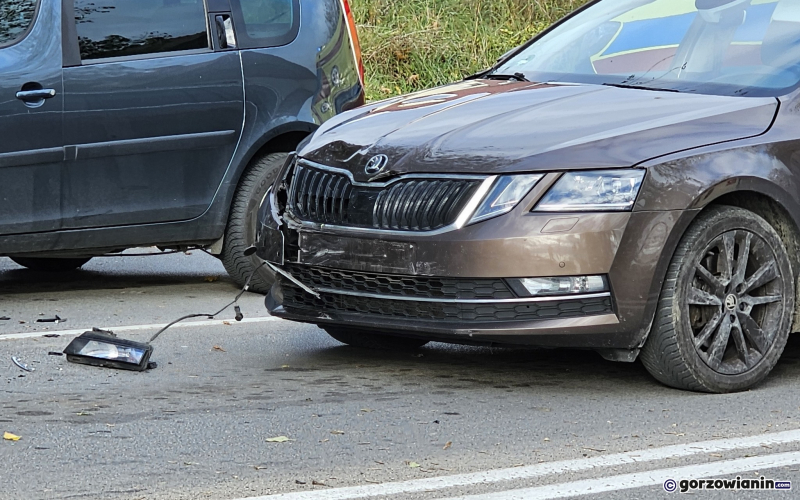 5/5 Wypadek na Warszawskiej. Zderzenie motocykla i dwóch aut