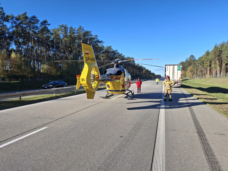 2/6 Śmiertelny wypadek na A2. Zderzenie volkswagena i ciężarówki
