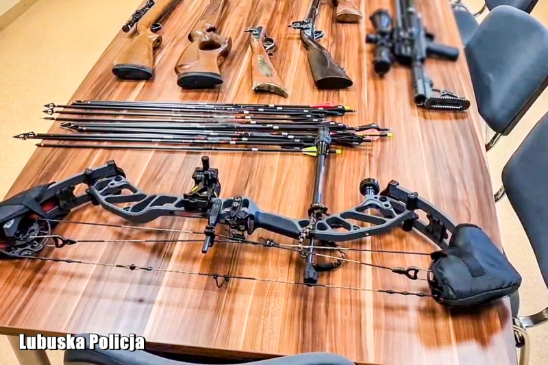 2/3 Atak na policjantów i arsenał broni w mieszkaniu w Drezdenku