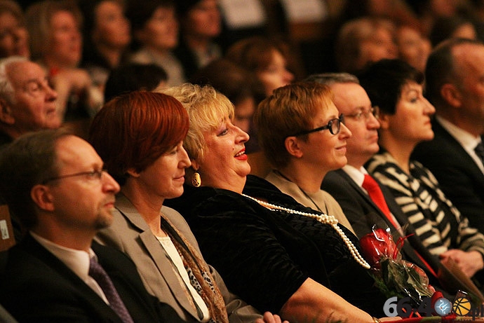 12/25 Gorzów: Kobieta zdrowa, mądra i piękna -VII Konferencja Kobiet