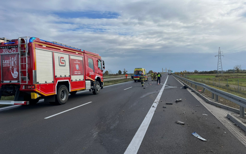 1/4 Zderzenie fiata i ciężarówki na S3 w Gorzowie