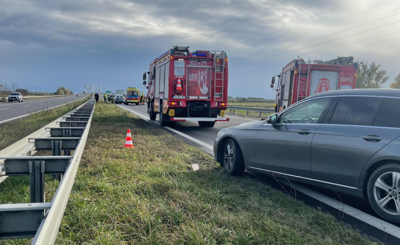 4/4 Zderzenie fiata i ciężarówki na S3 w Gorzowie