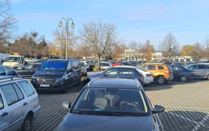 3/6 Zakorkowany dojazd do cmentarza w Gorzowie